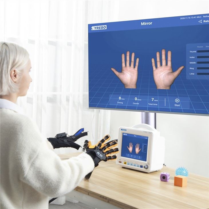 Rehabilitačný robotický cvik na cvičenie rúk
