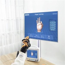 Mäkká robotická rukavica po mŕtvici