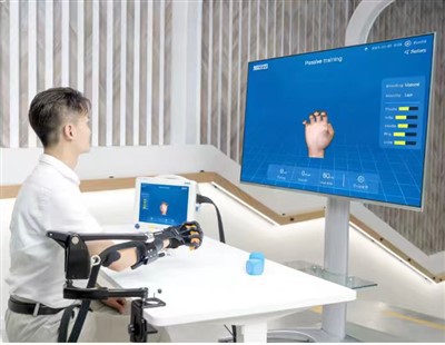 Systém klinickej rehabilitácie rúk